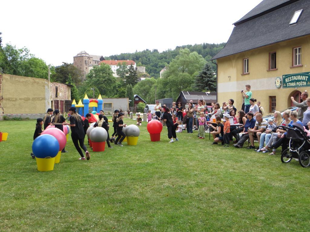 Restaurace A Penzion Stara Posta Hotel Bečov nad Teplou Екстериор снимка