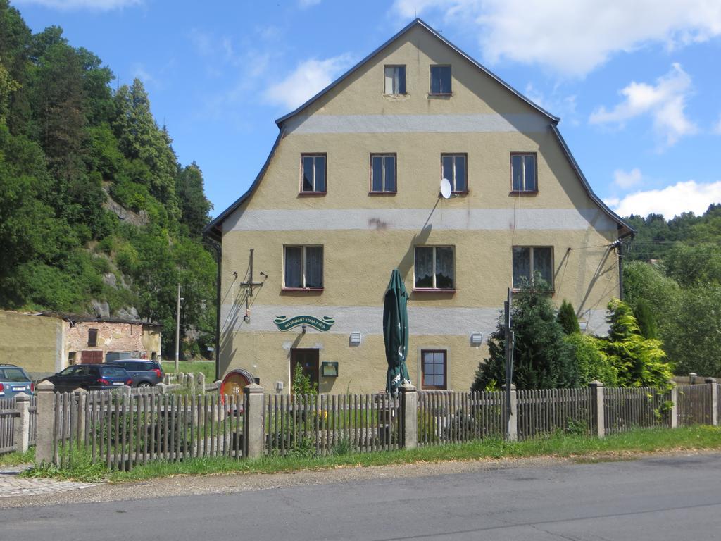 Restaurace A Penzion Stara Posta Hotel Bečov nad Teplou Екстериор снимка